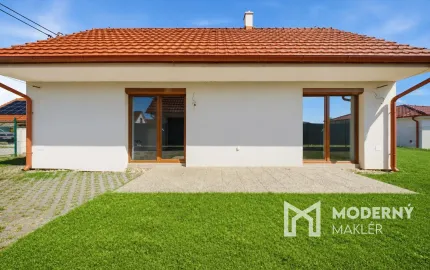 Na predaj 4-izbový rodinný dom v Moste pri Bratislave – časť Zelená Voda