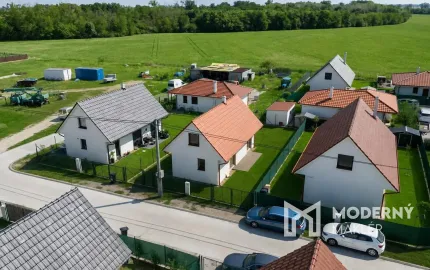 Na predaj 4-izbový rodinný dom v Moste pri Bratislave – časť Zelená Voda
