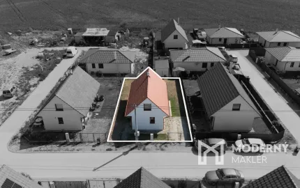 Na predaj 4-izbový rodinný dom v Moste pri Bratislave – časť Zelená Voda
