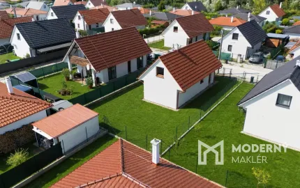 Na predaj 4-izbový rodinný dom v Moste pri Bratislave – časť Zelená Voda