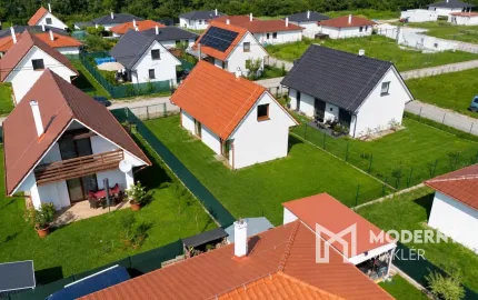 Na predaj 4-izbový rodinný dom v Moste pri Bratislave – časť Zelená Voda