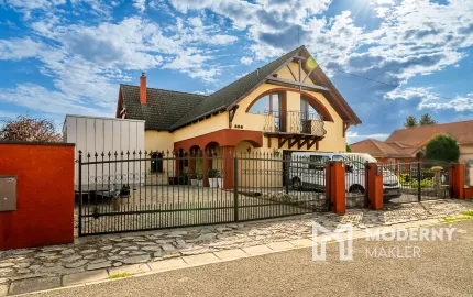 Na predaj veľkometrážny 4-izbový rodinný dom v obci Jur nad Hronom