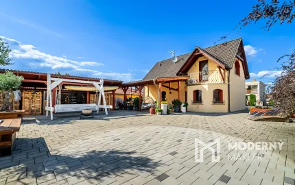 Na predaj veľkometrážny 4-izbový rodinný dom v obci Jur nad Hronom