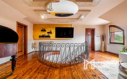 Na predaj veľkometrážny 4-izbový rodinný dom v obci Jur nad Hronom