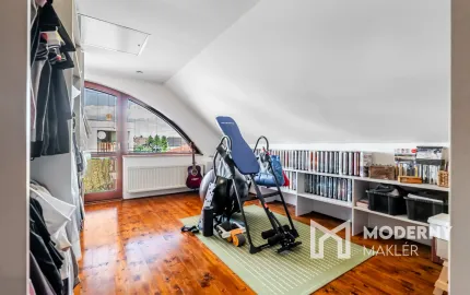 Na predaj veľkometrážny 4-izbový rodinný dom v obci Jur nad Hronom
