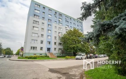 Na prenájom kompletne zrekonštruovaný 2-izbový byt vo Vrábľoch