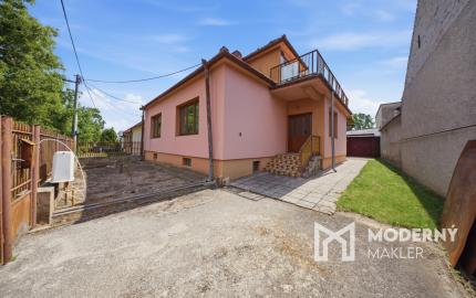 Na predaj priestranný 3-izbový rodinný dom v Suchej nad Parnou