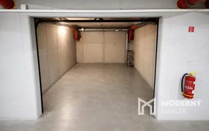Na prenájom podzemná garáž v obytnom dome na ul. Zlatovská v Trenčíne