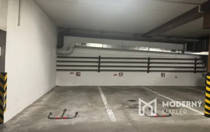 Na prenájom parkovacie miesta v centre Starého Mesta