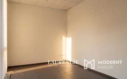 NA PRENÁJOM | OBCHODNÝ PRIESTOR V ŠIRŠOM CENTRE | TRENČÍN - UL.  IVANA OLBRACHTA