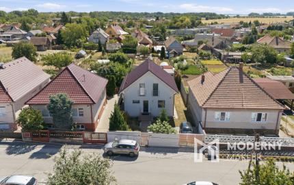 Na predaj 5-izbový rodinný dom v obci Váhovce