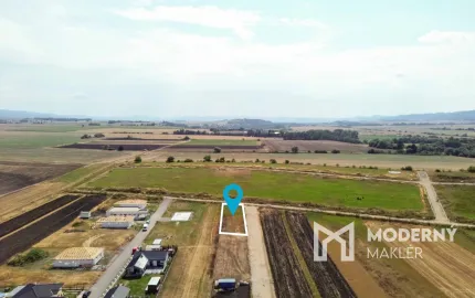 Na predaj pozemok pre rodinný dom v Rakove