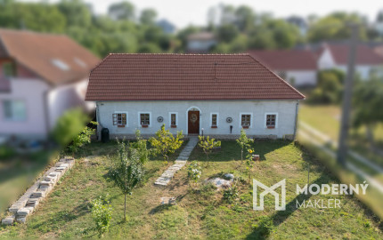 Na predaj útulný zrekonštruovaný 4-izbový vidiecky dom v Dolnom Lopašove