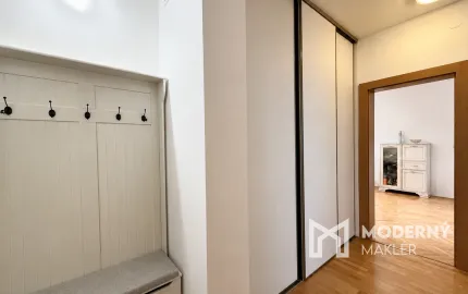 Na prenájom kompletne zrekonštruovaný 2-izbový byt s loggiou v centre Martina