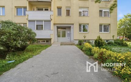 Na predaj priestranný 3,5-izbový byt na Klokočine v Nitre