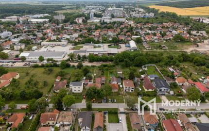 Na predaj rodinný dom s veľkou záhradou ideálny na bývanie aj podnikanie v Nitre