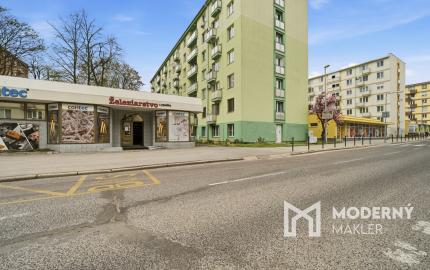 Na predaj jedinečný 4-izbový byt v centre Nitry