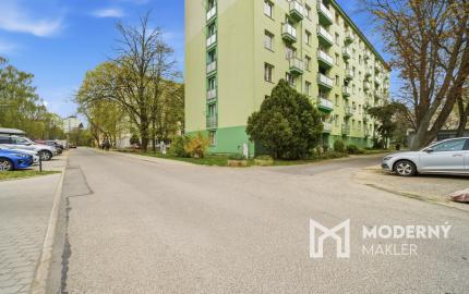 Na predaj jedinečný 4-izbový byt v centre Nitry
