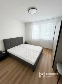 Na prenájom vkusne zrekonštruovaný 2-izbový byt pri OC Retro, Ružinov