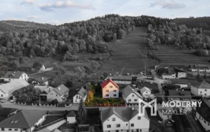 ZNÍŽENÁ CENA: Na predaj investičný dom pri lyžiarskom vleku v Oščadnici