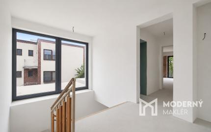 MÝTNA | Výnimočný rodinný dom v Nových Zámkoch | Smart home príprava | Interiérový projekt na mieru