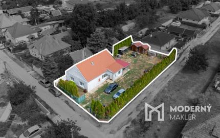 Na predaj kompletne zrekonštruovaný 3-izbový rodinný dom v obci Šoporňa