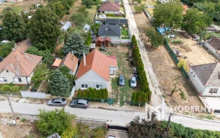 Na predaj kompletne zrekonštruovaný 3-izbový rodinný dom v obci Šoporňa