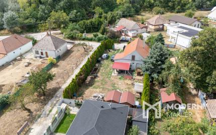 Na predaj kompletne zrekonštruovaný 3-izbový rodinný dom v obci Šoporňa
