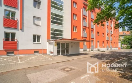 Na predaj 2-izbový byt s parkingom pri OC Nivy, Bratislava