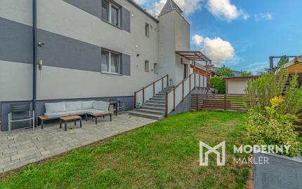 Na predaj 4-IZBOVÝ BYT S VLASTNÝM POZEMKOM, BAZÉNOM, WELLNESS, GARÁŽOU A CHARAKTEROM RODINNÉHO DOMU V DEVÍNSKEJ NOVEJ VSI