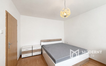 Na prenájom zariadený 1-izbový byt s balkónom v Trenčianskych Tepliciach – ulica SNP
