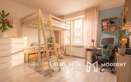 NA PREDAJ | 3 - IZBOVÝ BYT SO SÚKROMNÝM PARKOVACÍM MIESTOM | POD SOKOLICE - TRENČÍN