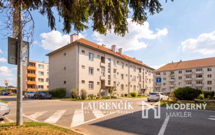 NA PREDAJ | 3 - IZBOVÝ BYT SO SÚKROMNÝM PARKOVACÍM MIESTOM | POD SOKOLICE - TRENČÍN