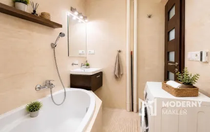 Na prenájom kompletne zrekonštruovaný 2-izbový byt v Bratislave
