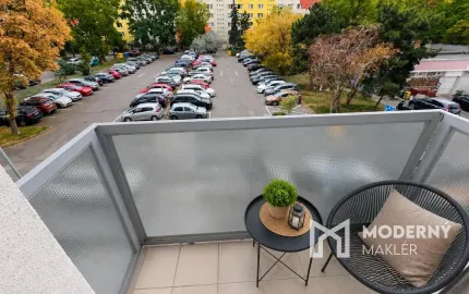 Na prenájom kompletne zrekonštruovaný 2-izbový byt v Bratislave