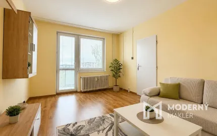 Na prenájom čiastočne zrekonštruovaný 2-izbový byt s balkónom v Poprade