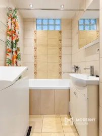 Na prenájom čiastočne zrekonštruovaný 2-izbový byt s balkónom v Poprade
