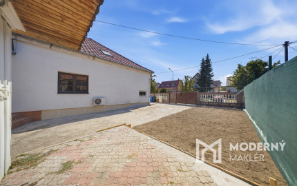 Na predaj kompletne zrekonštruovaný 3-izbový rodinný dom v Hlohovci