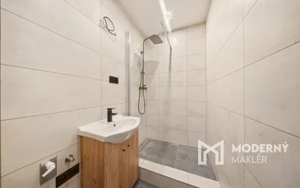 Na predaj investičná, kompletne zrekonštruovaná garsónka v Nitre