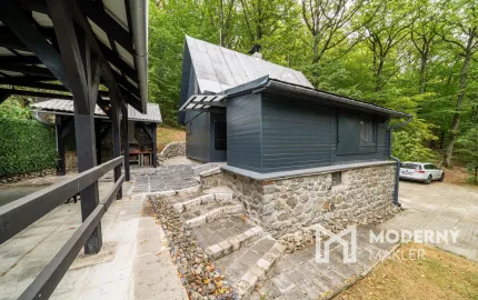 Na predaj luxusná celoročná chata v lokalite Bukovec