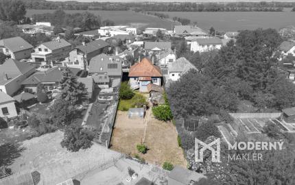 Na predaj 3-izbový tehlový dom s možnosťou nadstavby v Šamoríne