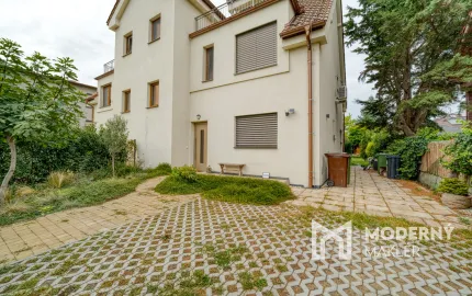 EXKLUZÍVNE na prenájom 2-izbový byt so záhradou a parkovaním vo Vajnoroch