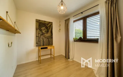 EXKLUZÍVNE na prenájom 2-izbový byt so záhradou a parkovaním vo Vajnoroch