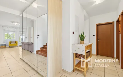 Na predaj 5-izbový rodinný dom so záhradou v Dunajskej Lužnej
