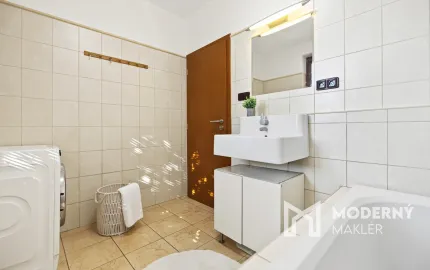 Na predaj 5-izbový rodinný dom so záhradou v Dunajskej Lužnej