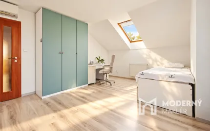 Na predaj 5-izbový rodinný dom so záhradou v Dunajskej Lužnej