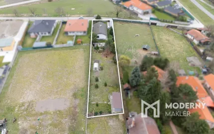 Na predaj rodinný dom s veľkorysým pozemkom v obci Kyselica