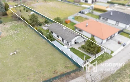 Na predaj rodinný dom s veľkorysým pozemkom v obci Kyselica