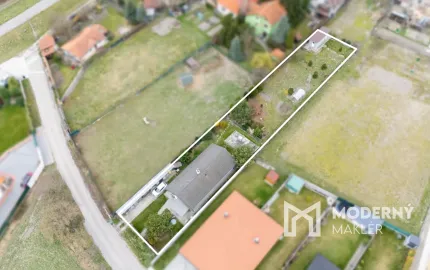 Na predaj rodinný dom s veľkorysým pozemkom v obci Kyselica