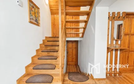 Na predaj gazdovský dom - ranč v obci Kľačno s veľkorysým pozemkom